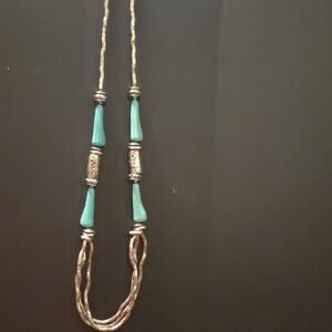 Elegant Turquoise and Silver Necklace
